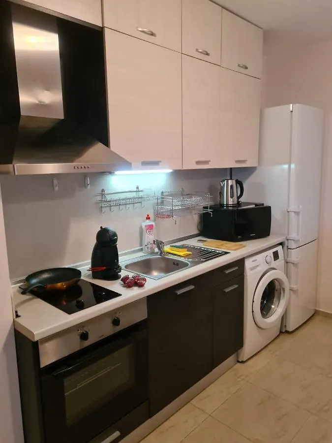 Modern 1Br Apartment With Sea View & Pool Included With Parking Space سوزوبول